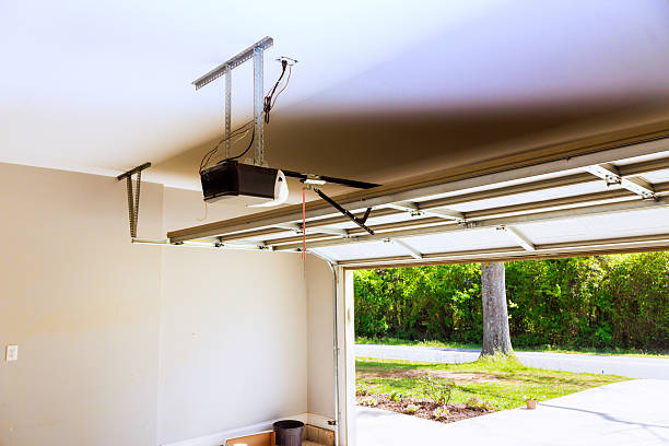 Top rated local Garage Door Installation specialists in McFarland, WI